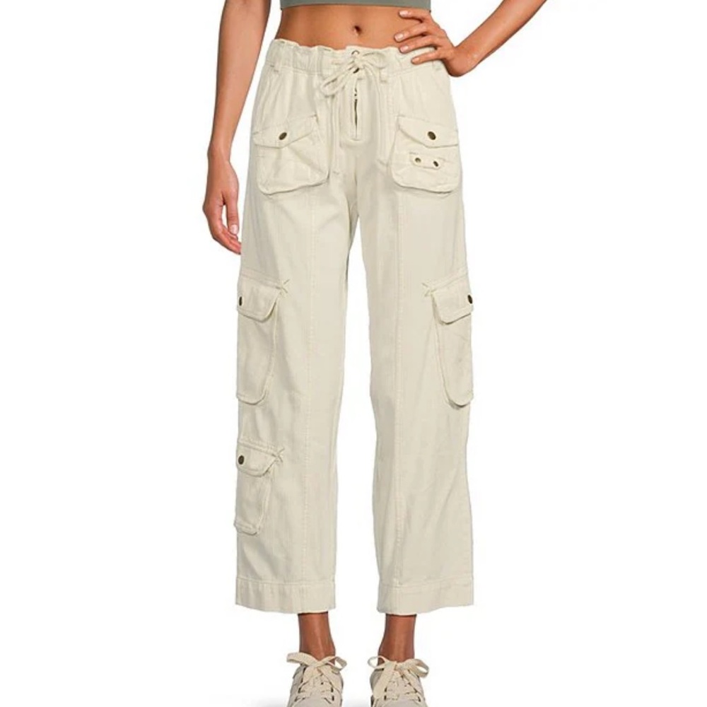 Free People Tahiti Cream Cargo Pants with Pockets NWT size Medium